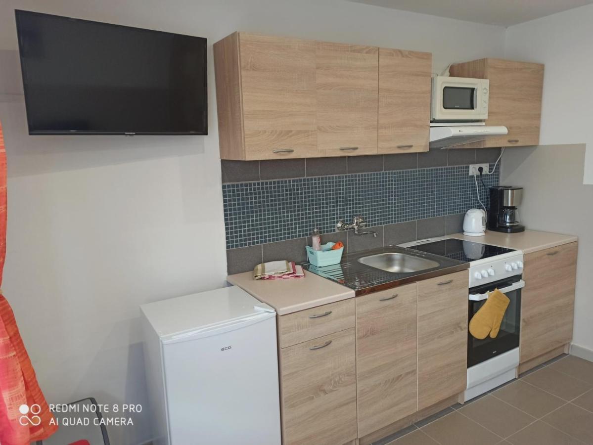Apartman U Vrbu Cerna v Posumavi Ngoại thất bức ảnh
